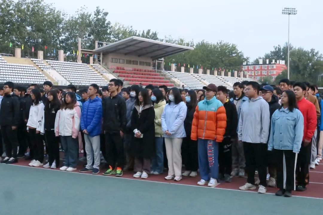 6691a5349b074994bac145401494caea.jpg